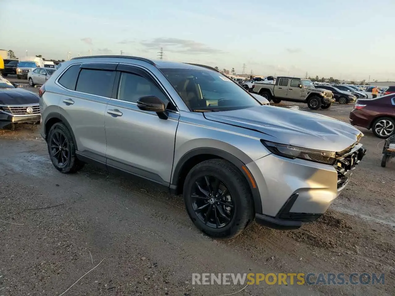 4 fotografías del automóvil dañado 7FARS5H86RE034021 HONDA CRV 2024