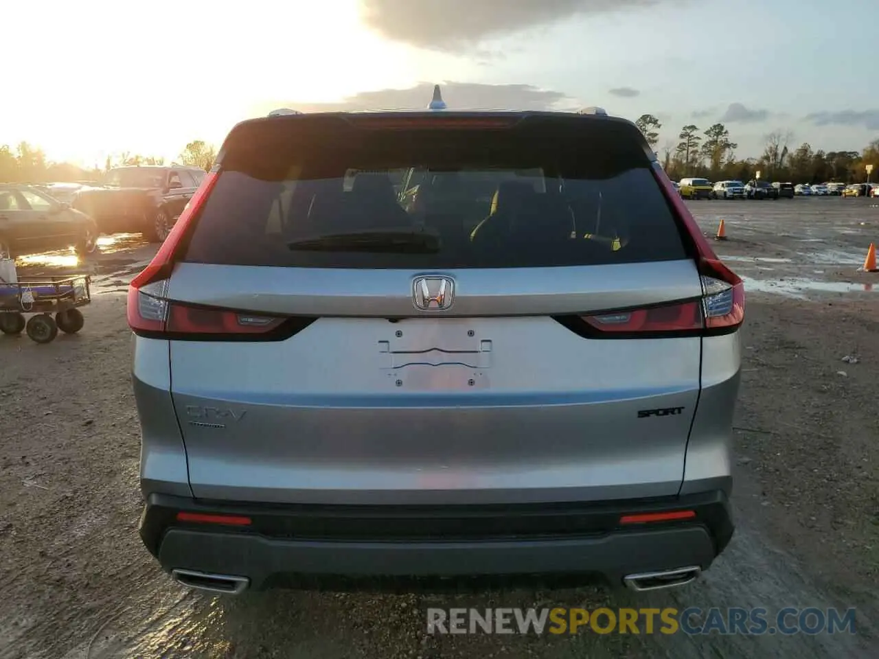 6 fotografías del automóvil dañado 7FARS5H86RE034021 HONDA CRV 2024