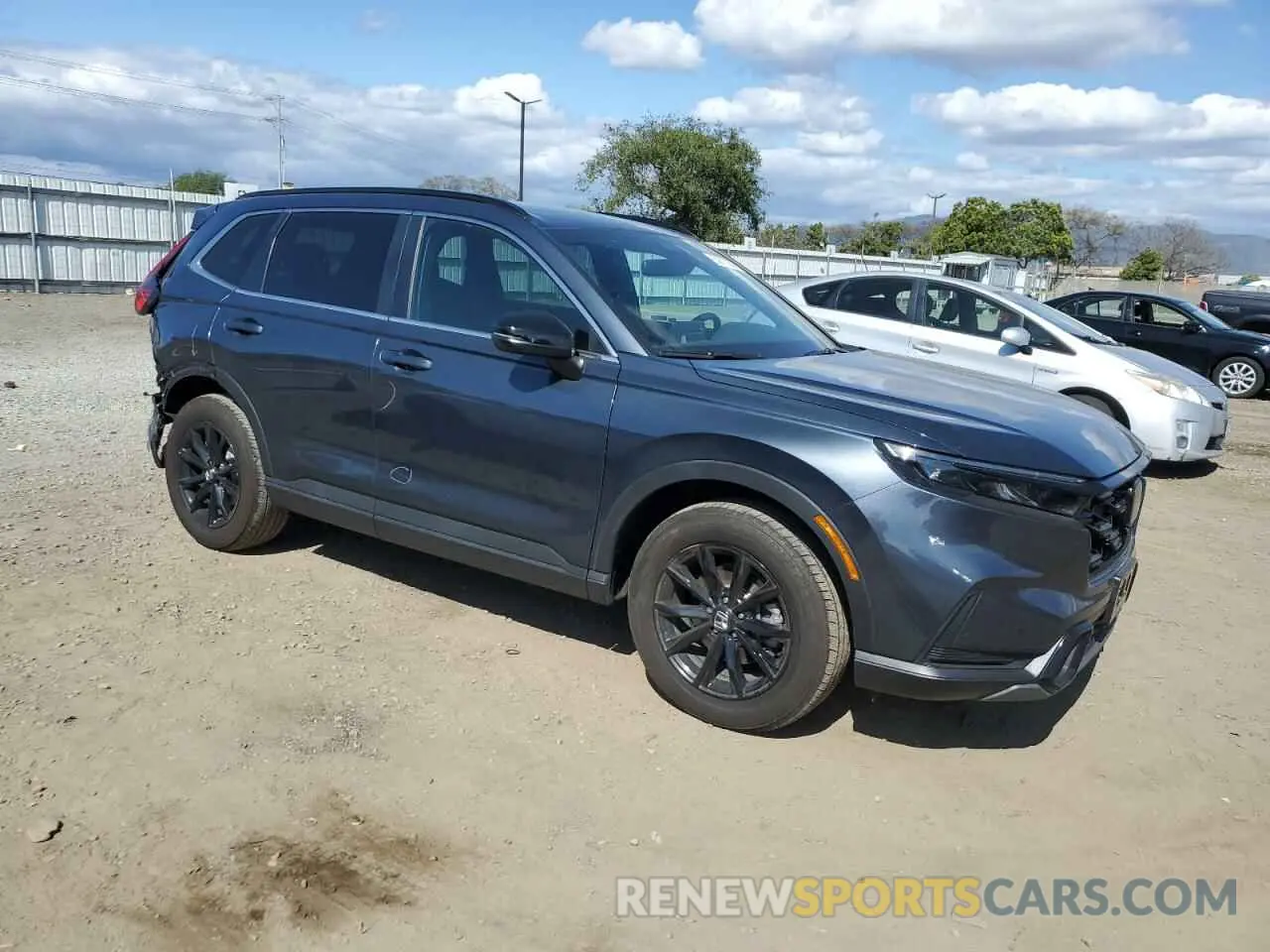 4 fotografías del automóvil dañado 7FARS6H51RE069688 HONDA CRV 2024