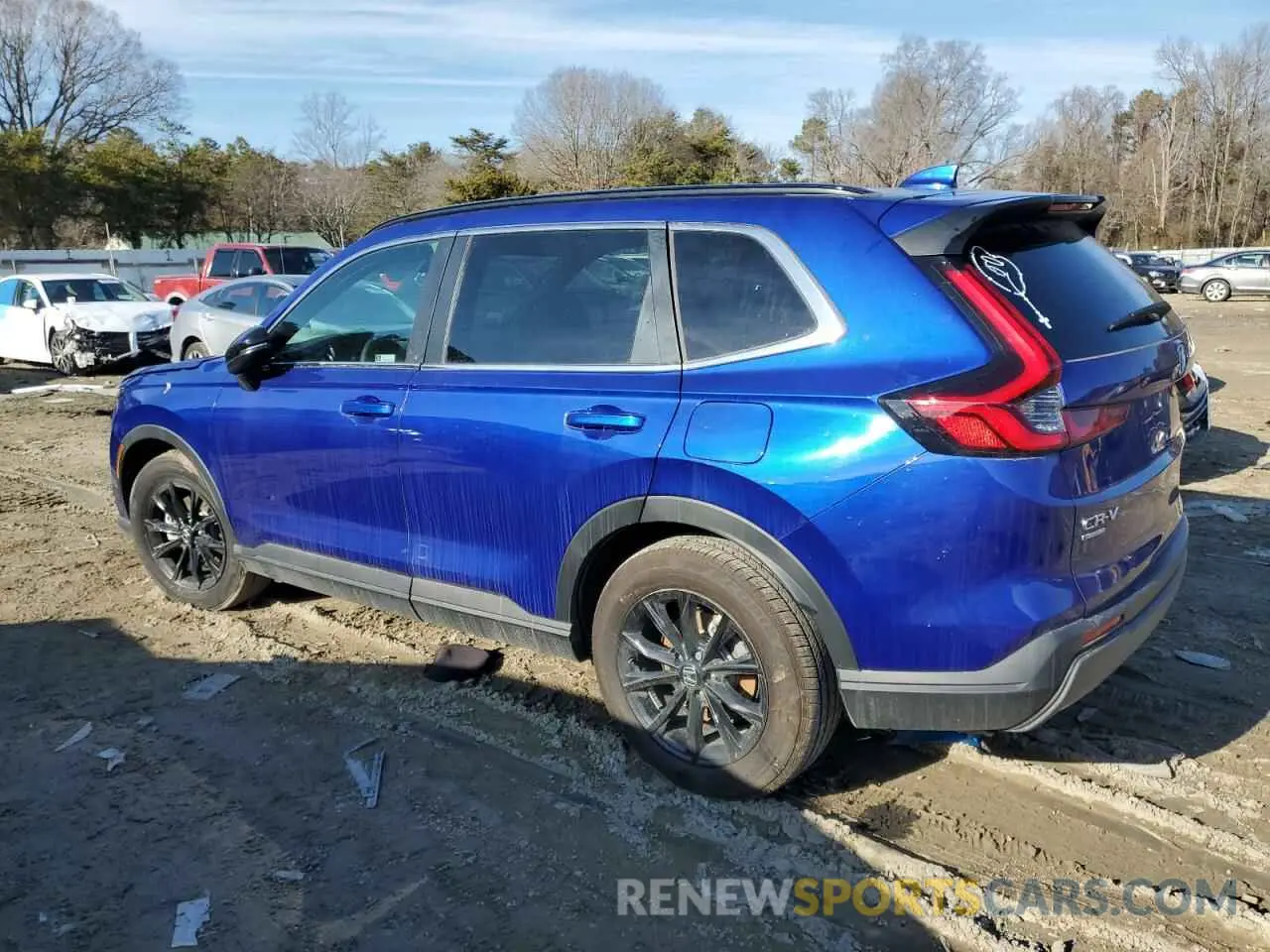 2 fotografías del automóvil dañado 7FARS6H57RE025467 HONDA CRV 2024