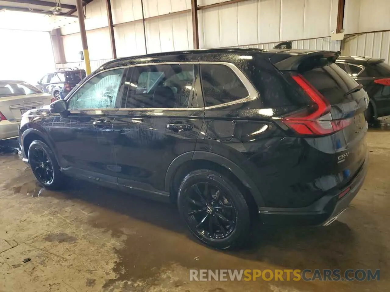 2 fotografías del automóvil dañado 7FARS6H80RE024039 HONDA CRV 2024
