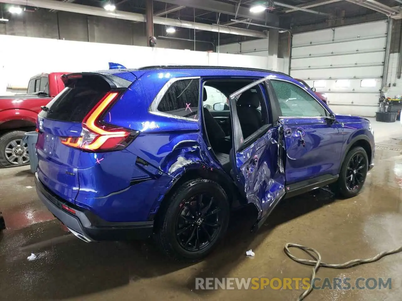 3 fotografías del automóvil dañado 7FARS6H83RE019028 HONDA CRV 2024