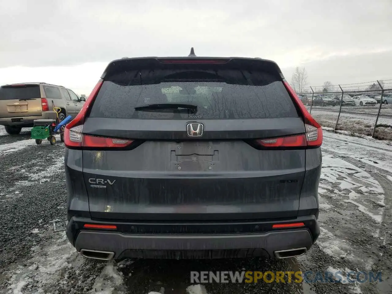 6 fotografías del automóvil dañado 7FARS6H87RE033661 HONDA CRV 2024