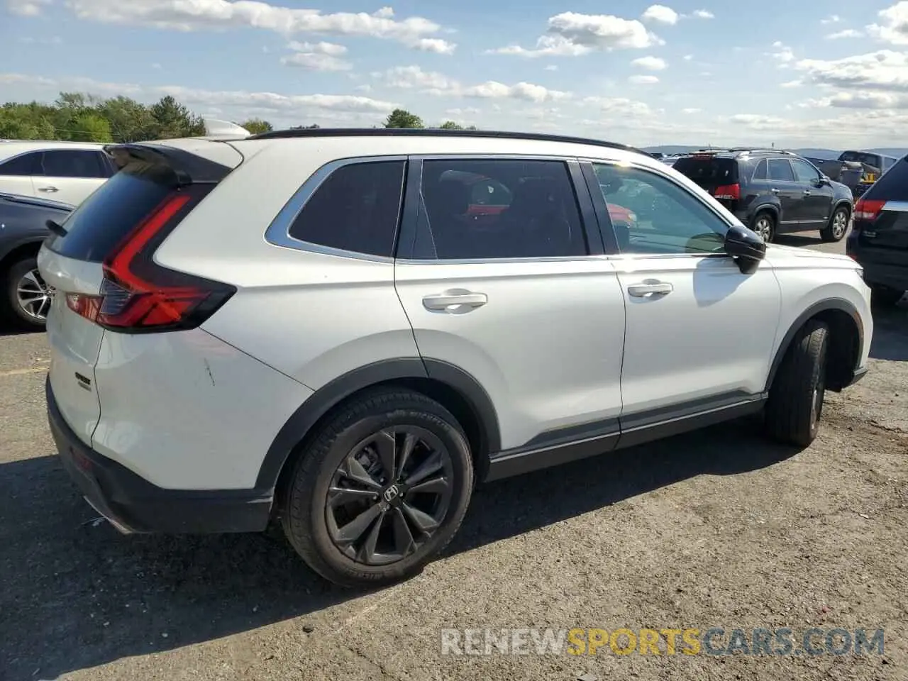 3 fotografías del automóvil dañado 7FARS6H93RE003047 HONDA CRV 2024