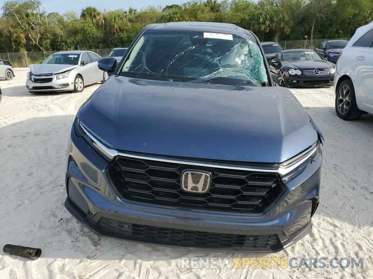 5 fotografías del automóvil dañado 2HKRS3H70SH318856 HONDA CRV 2025