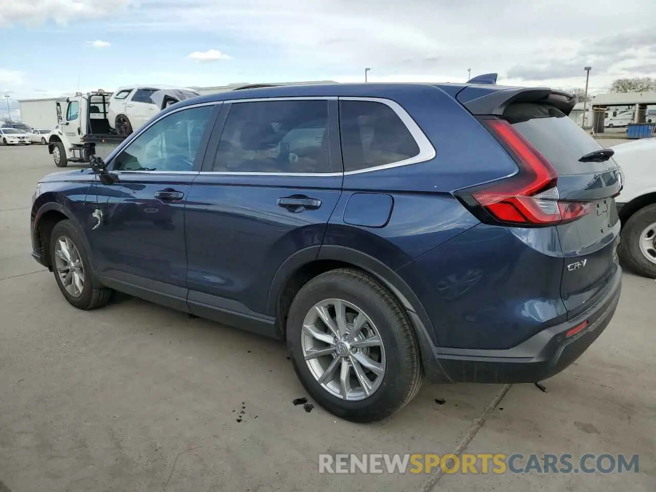 2 fotografías del automóvil dañado 2HKRS3H77SH316215 HONDA CRV 2025