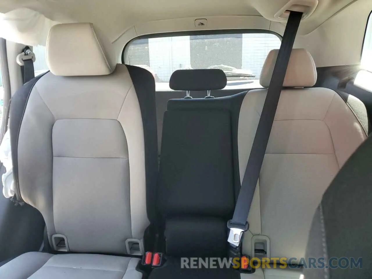 10 fotografías del automóvil dañado 2HKRS4H41SH404849 HONDA CRV 2025