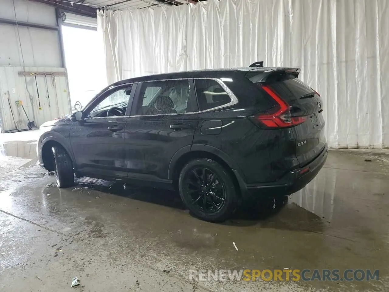 2 fotografías del automóvil dañado 2HKRS4H73SH422389 HONDA CRV 2025