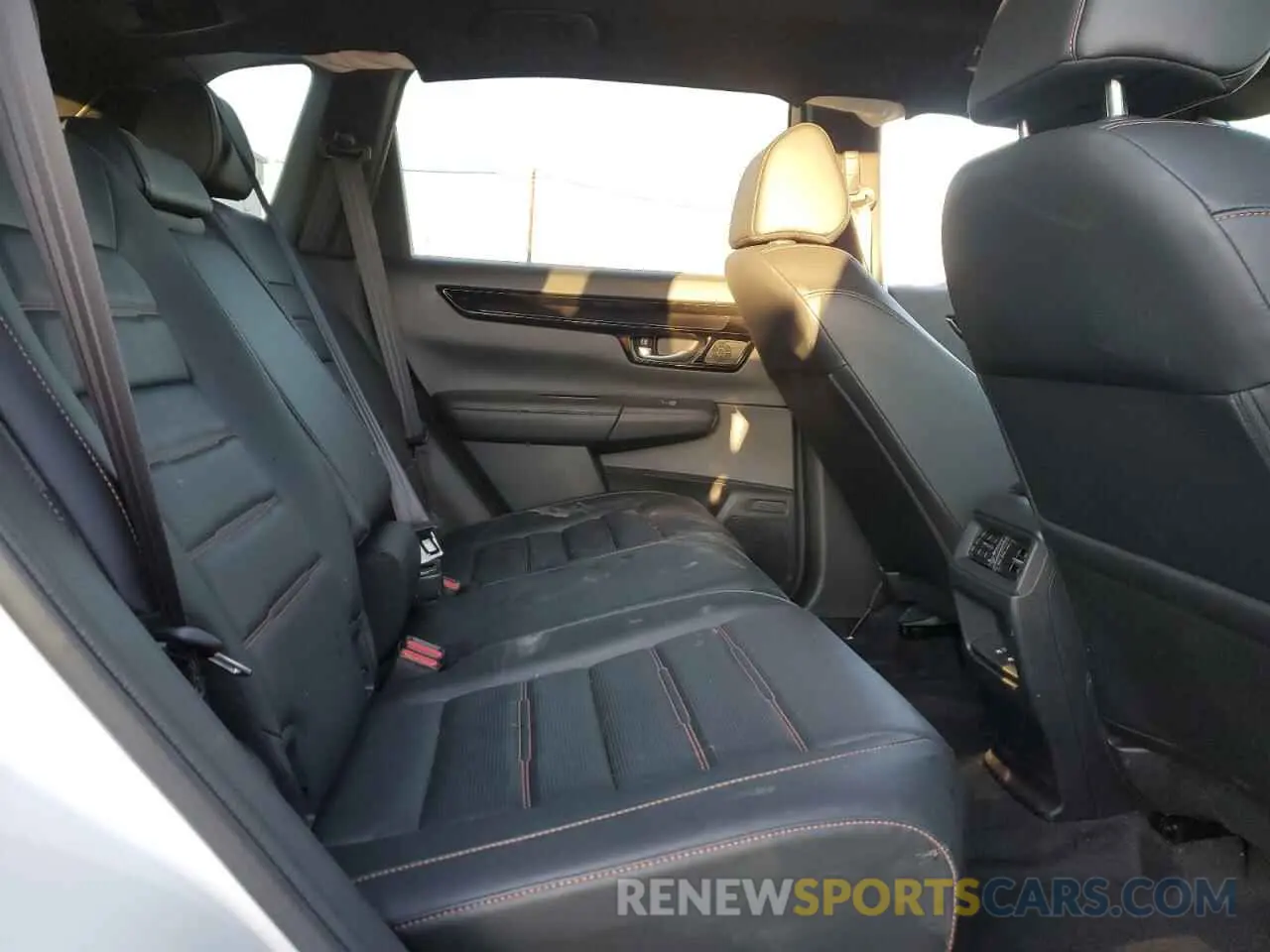 10 fotografías del automóvil dañado 5J6RS6H94SL014678 HONDA CRV 2025