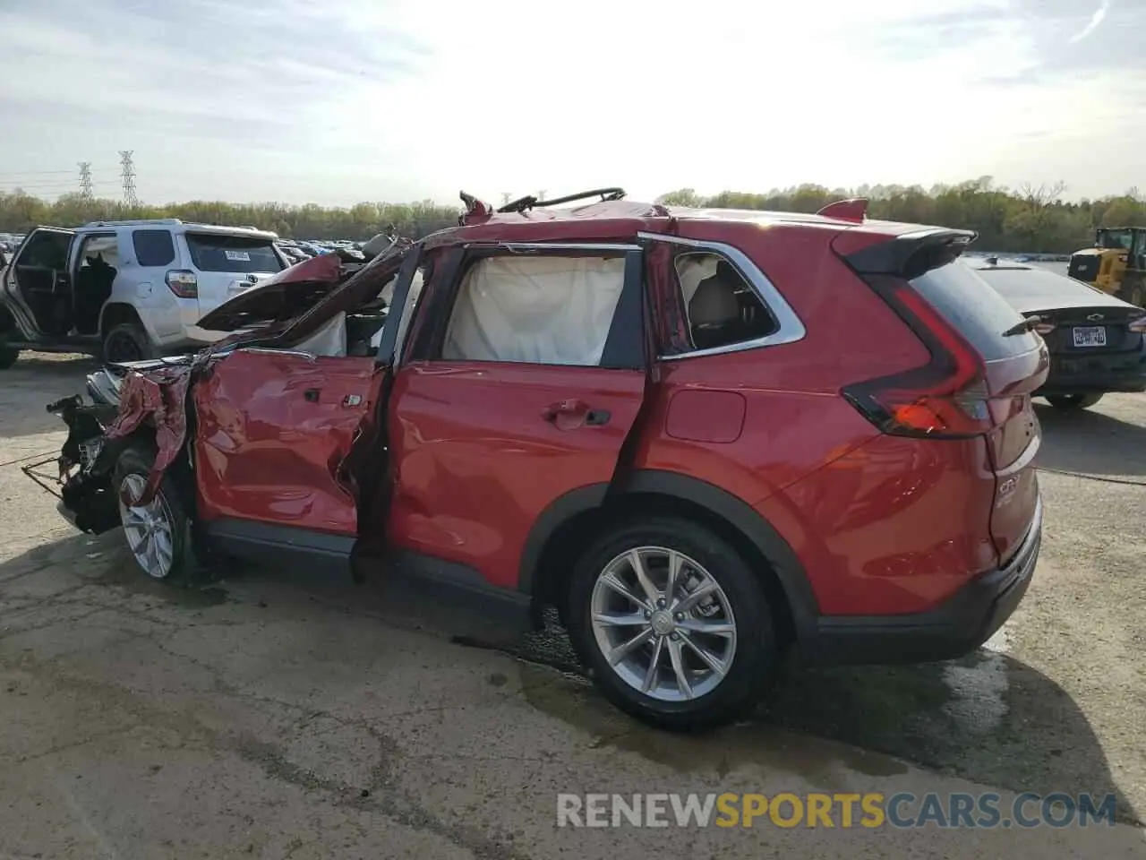 2 fotografías del automóvil dañado 7FARS3H42SE002464 HONDA CRV 2025