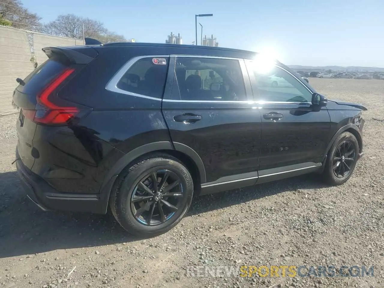 3 fotografías del automóvil dañado 7FARS5H55SE020008 HONDA CRV 2025