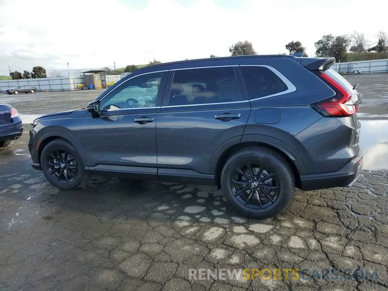 2 fotografías del automóvil dañado 7FARS5H83SE032412 HONDA CRV 2025