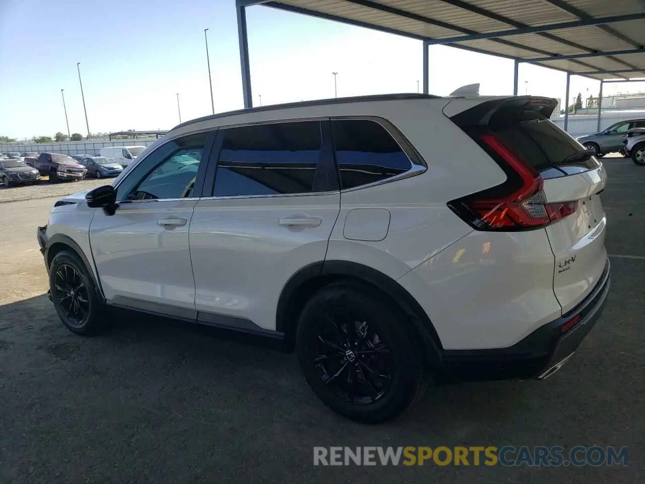 2 fotografías del automóvil dañado 7FARS5H86SE007603 HONDA CRV 2025