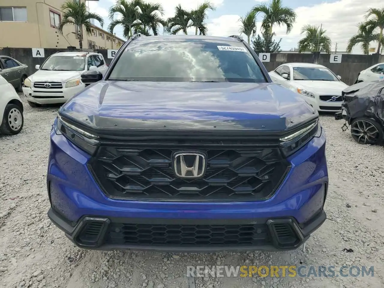 5 fotografías del automóvil dañado 7FARS5H87SE008243 HONDA CRV 2025