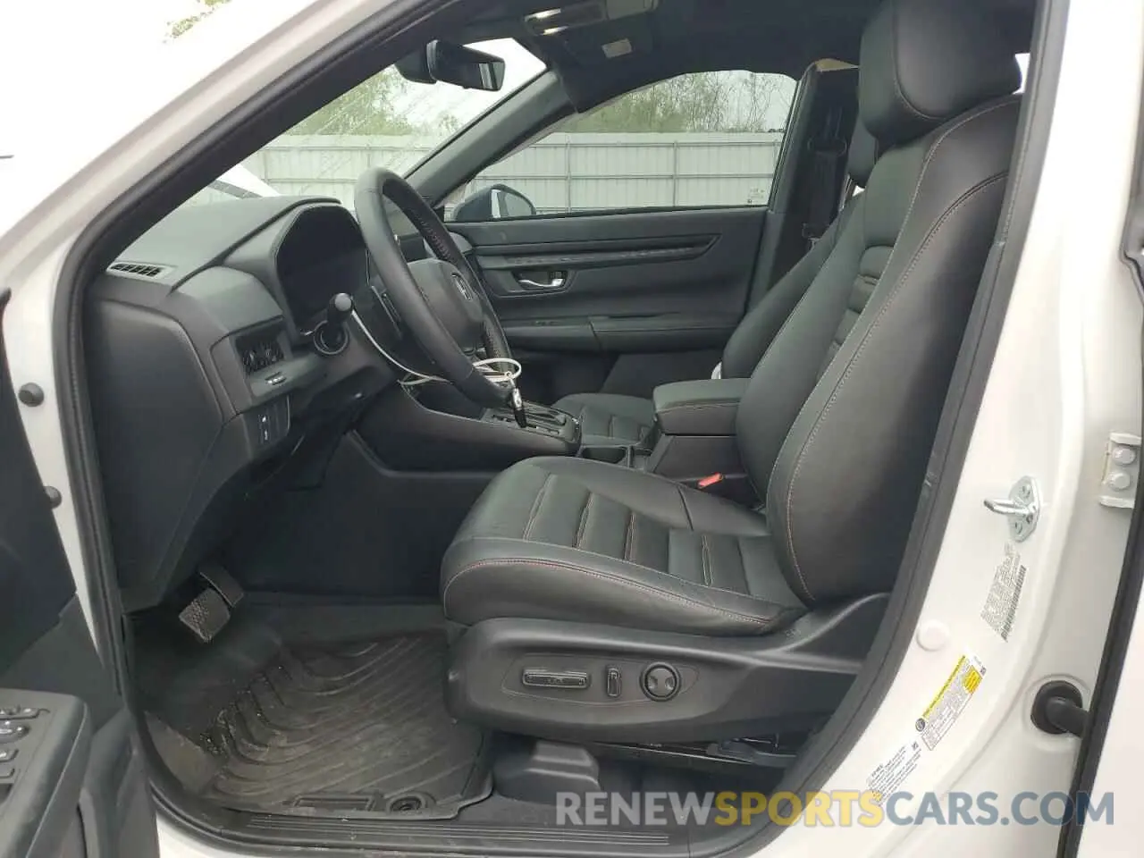 7 fotografías del automóvil dañado 7FARS5H88SE018585 HONDA CRV 2025