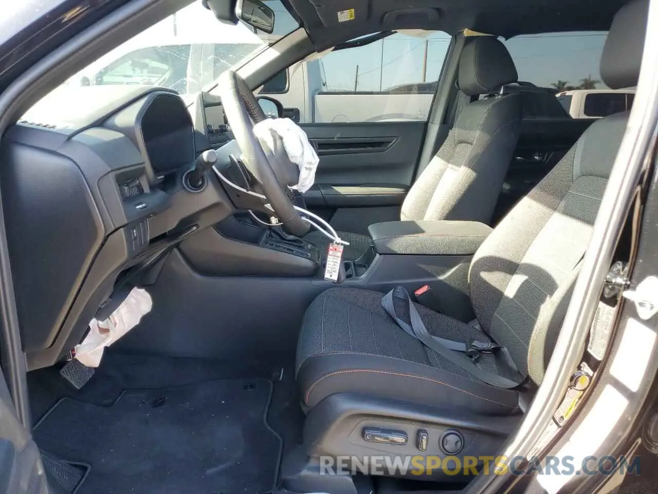 7 fotografías del automóvil dañado 7FARS6H56SE049779 HONDA CRV 2025