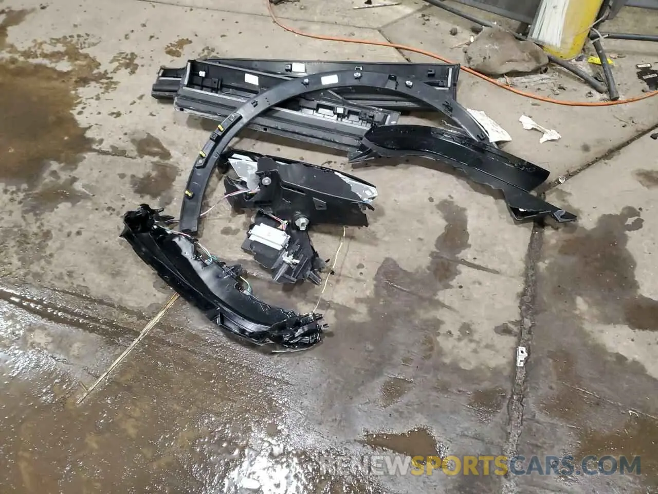 13 fotografías del automóvil dañado 7FARS6H59SE032751 HONDA CRV 2025