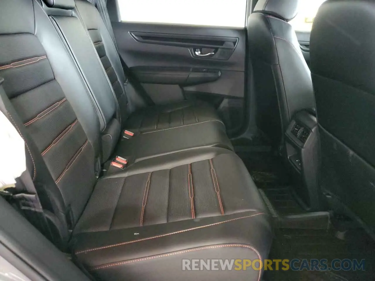 10 fotografías del automóvil dañado 7FARS6H81SE010656 HONDA CRV 2025
