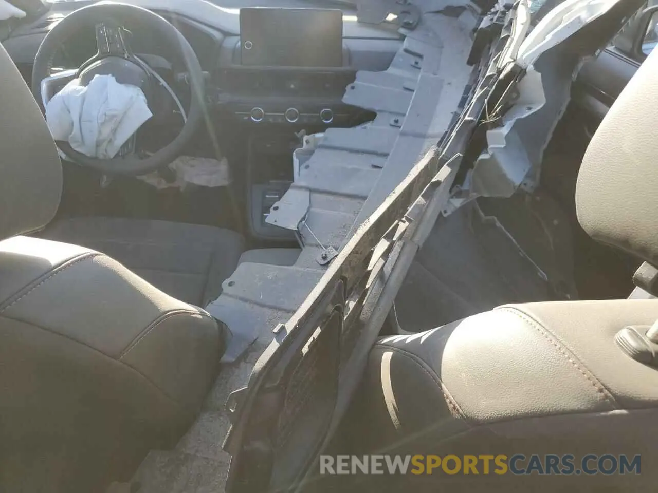 8 fotografías del automóvil dañado 7FARS6H90SE054401 HONDA CRV 2025