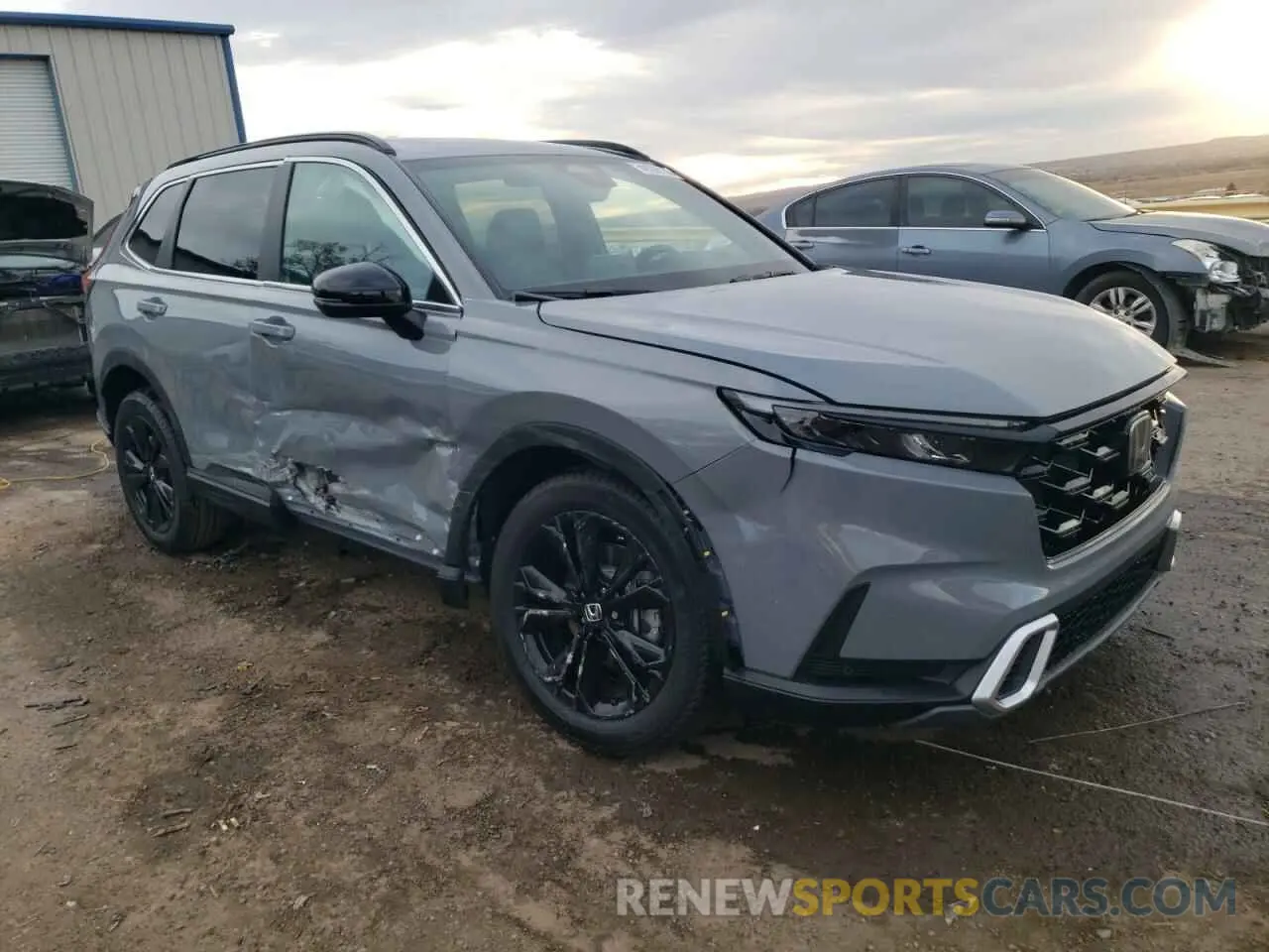 4 fotografías del automóvil dañado 7FARS6H97SE080350 HONDA CRV 2025