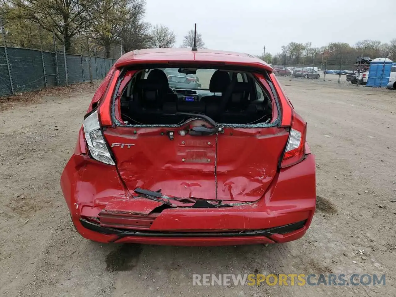 6 fotografías del automóvil dañado 3HGGK5H40KM726908 HONDA FIT 2019