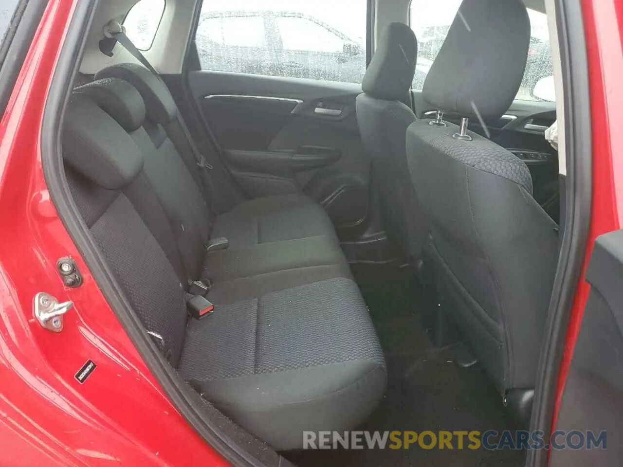 11 fotografías del automóvil dañado 3HGGK5H42KM728417 HONDA FIT 2019