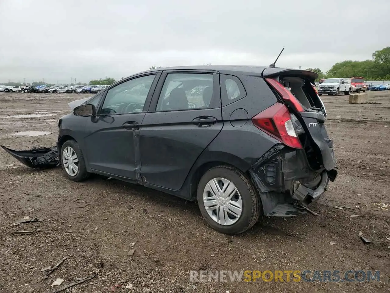 2 fotografías del automóvil dañado 3HGGK5H43KM742410 HONDA FIT 2019