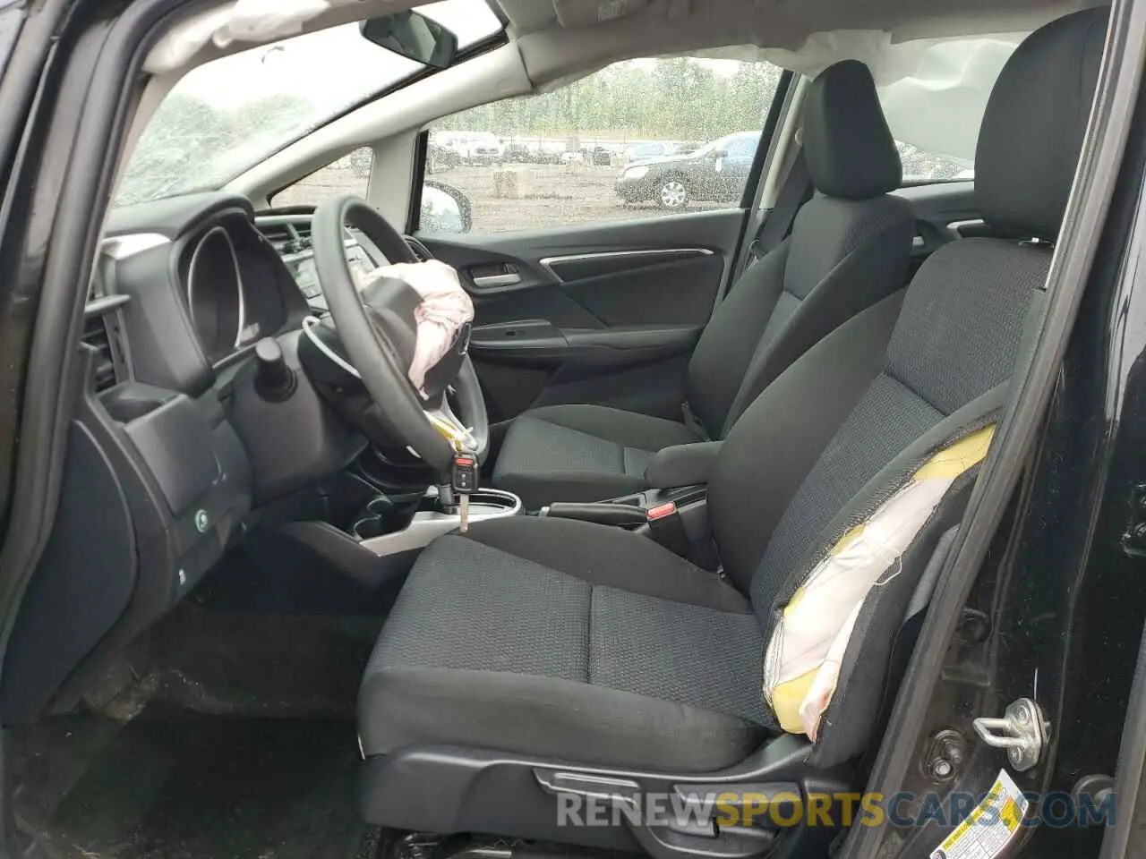 7 fotografías del automóvil dañado 3HGGK5H43KM742410 HONDA FIT 2019