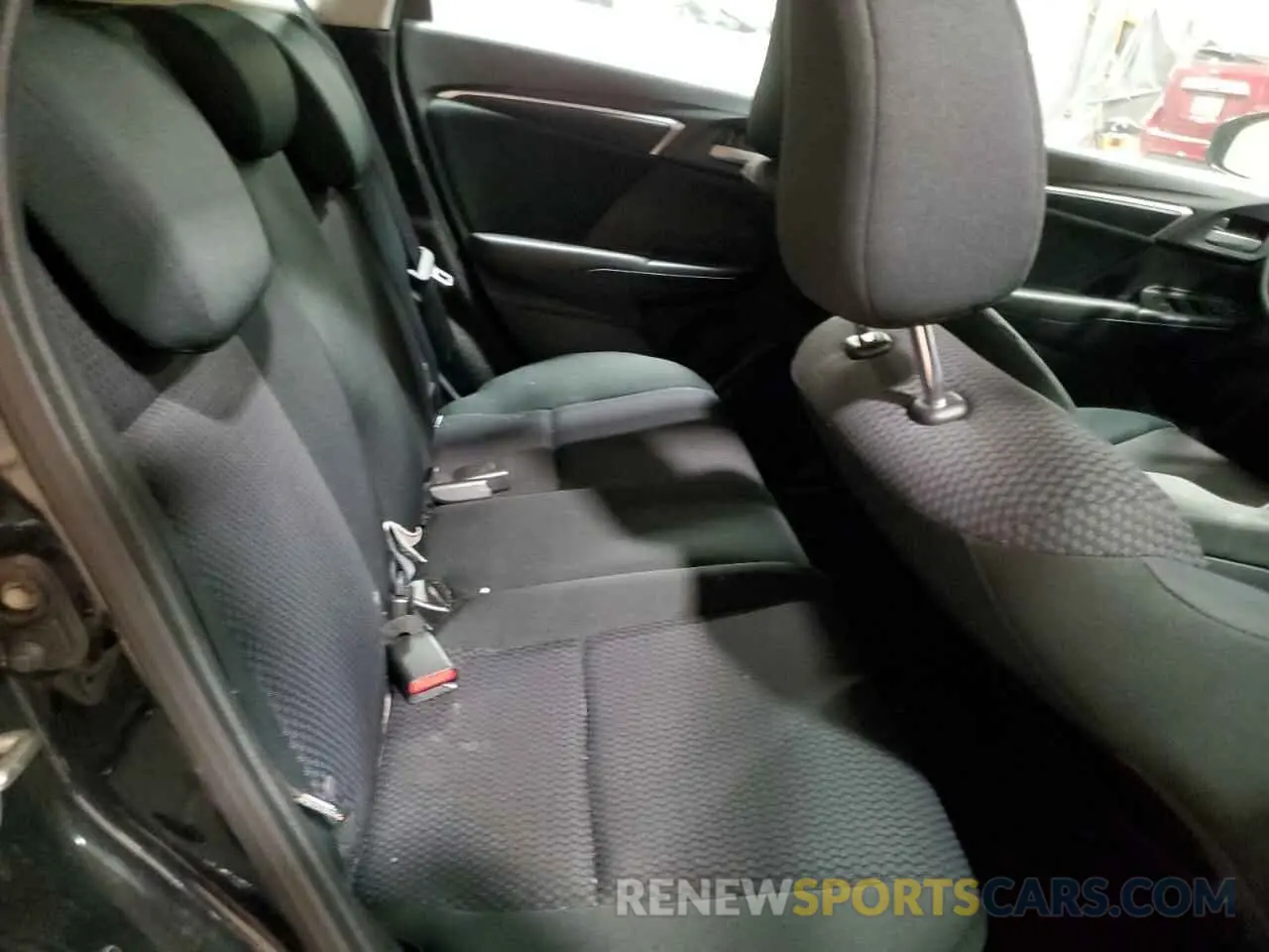 10 fotografías del automóvil dañado 3HGGK5H44KM724840 HONDA FIT 2019