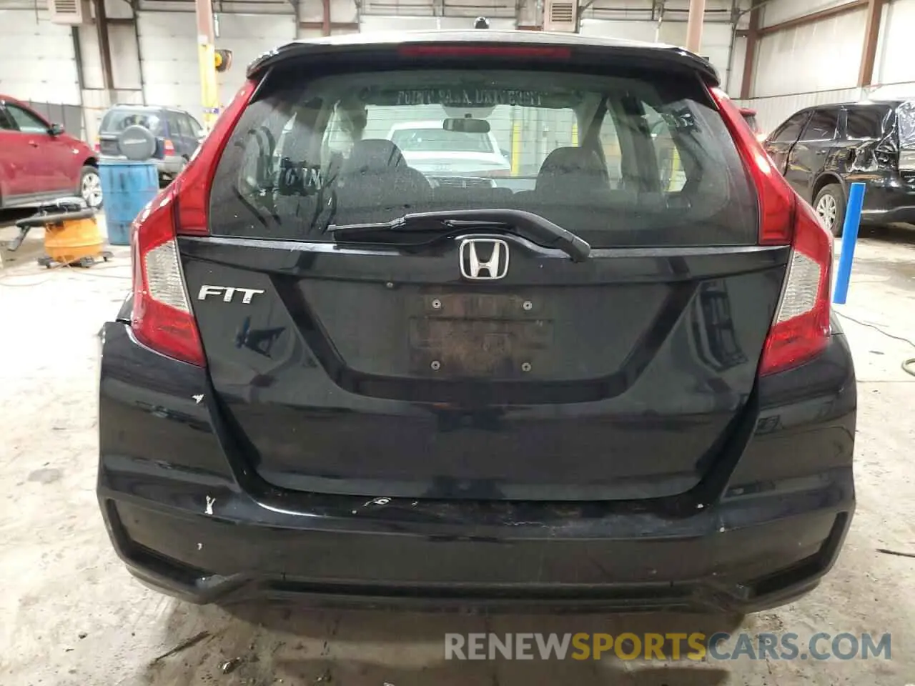 6 fotografías del automóvil dañado 3HGGK5H44KM724840 HONDA FIT 2019