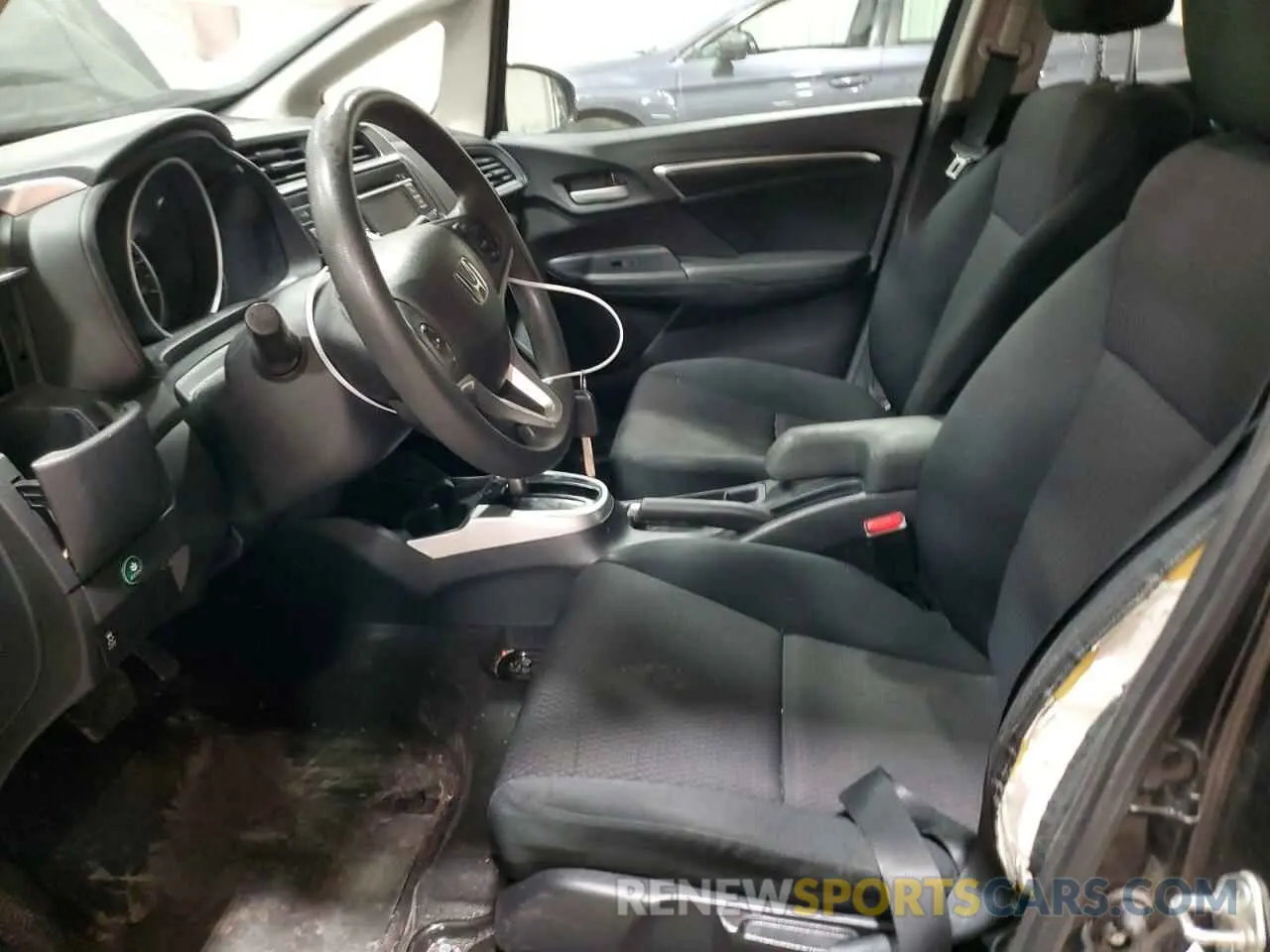 7 fotografías del automóvil dañado 3HGGK5H44KM724840 HONDA FIT 2019