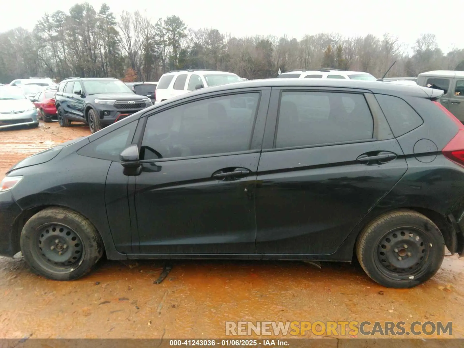15 fotografías del automóvil dañado 3HGGK5H44KM744022 HONDA FIT 2019