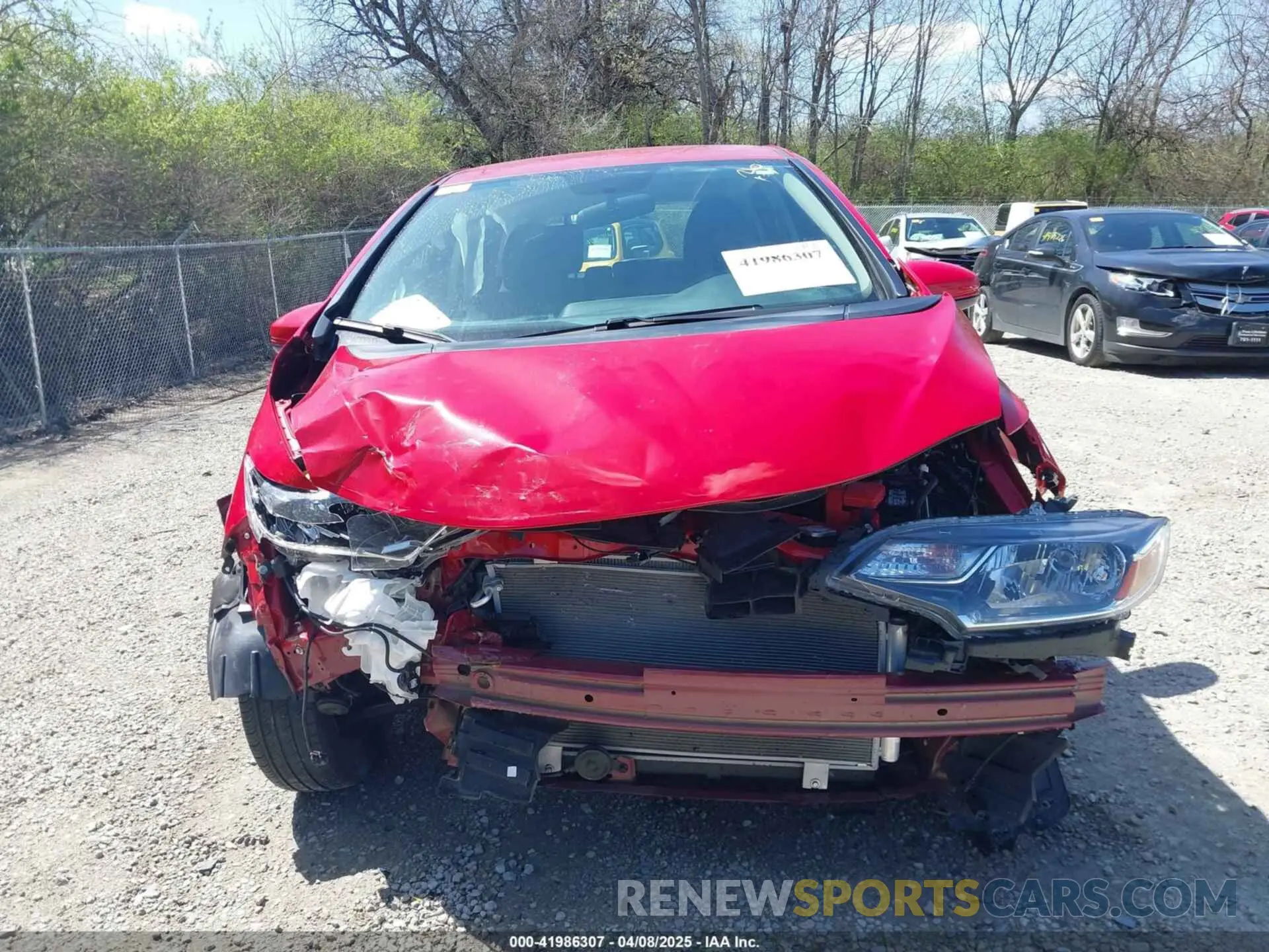 12 fotografías del automóvil dañado 3HGGK5H45KM744420 HONDA FIT 2019