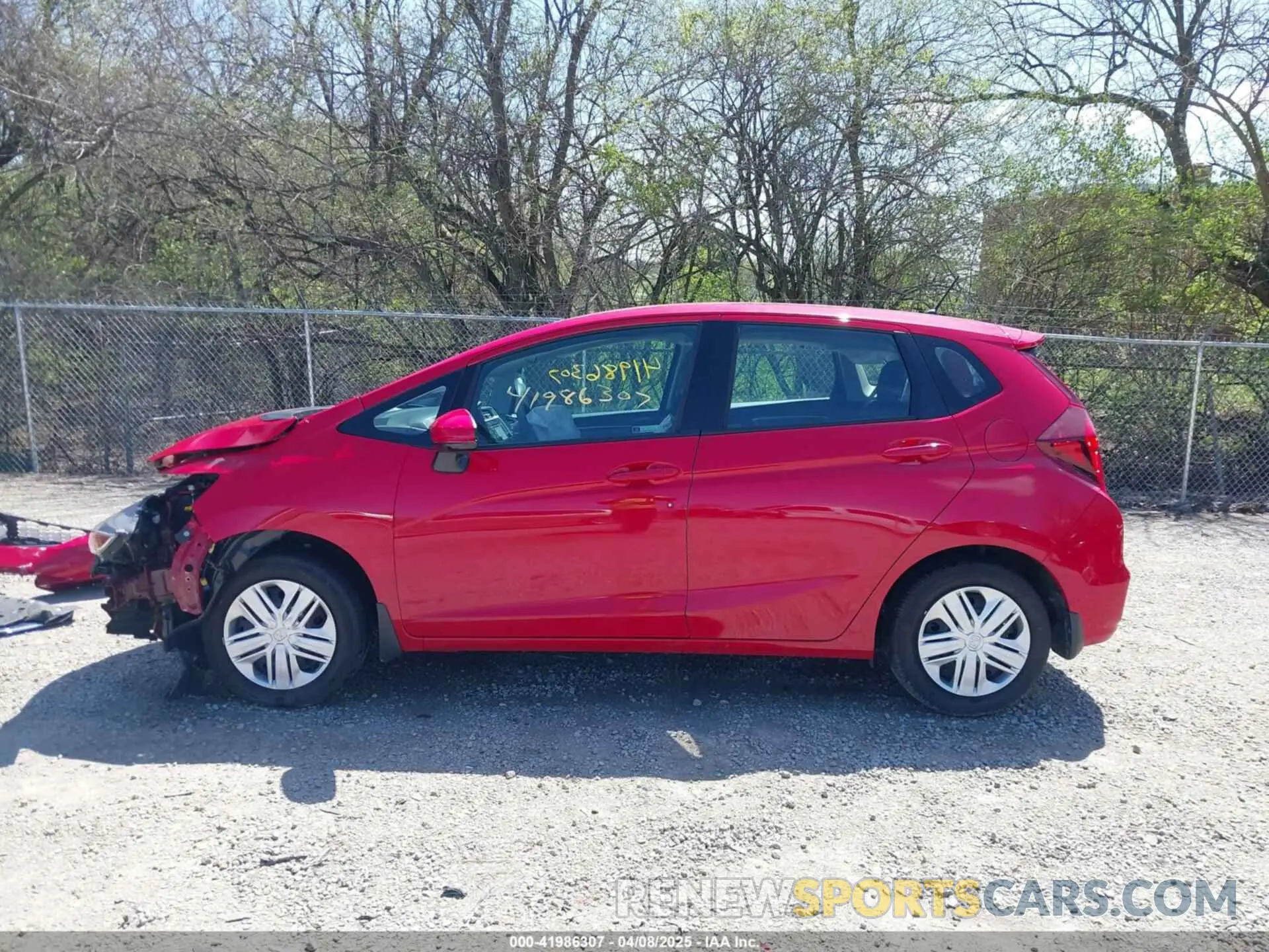 14 fotografías del automóvil dañado 3HGGK5H45KM744420 HONDA FIT 2019