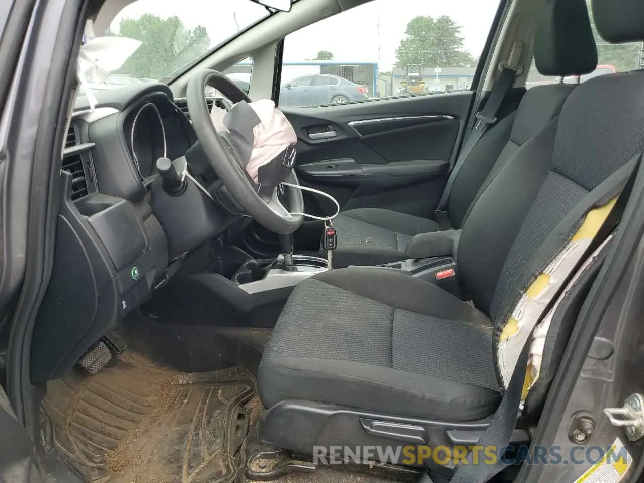 7 fotografías del automóvil dañado 3HGGK5H45KM745843 HONDA FIT 2019