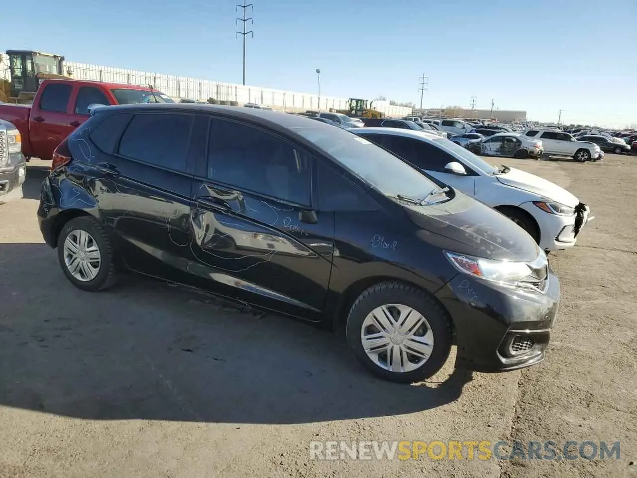 4 fotografías del automóvil dañado 3HGGK5H46KM737220 HONDA FIT 2019