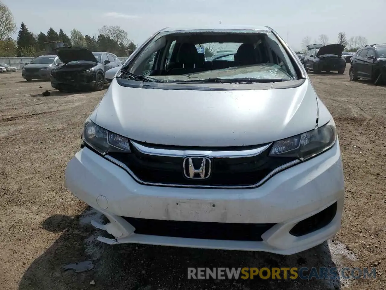5 fotografías del automóvil dañado 3HGGK5H46KM737735 HONDA FIT 2019