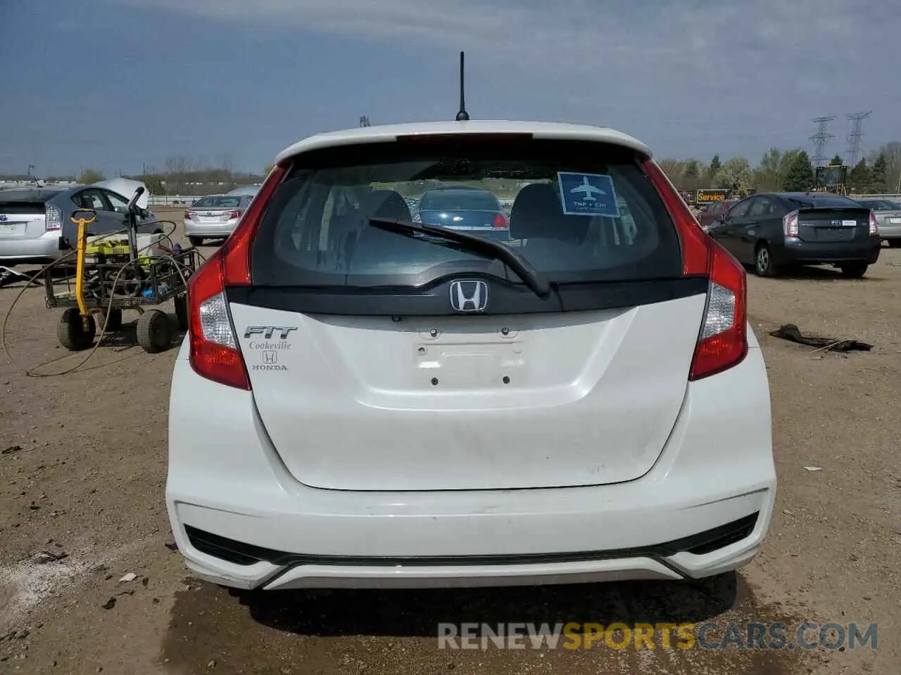6 fotografías del automóvil dañado 3HGGK5H46KM737735 HONDA FIT 2019