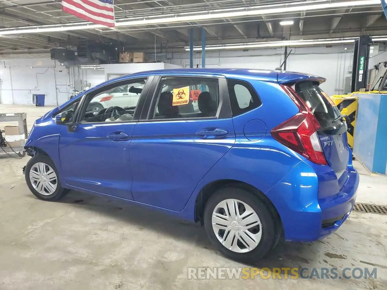 2 fotografías del automóvil dañado 3HGGK5H46KM746161 HONDA FIT 2019