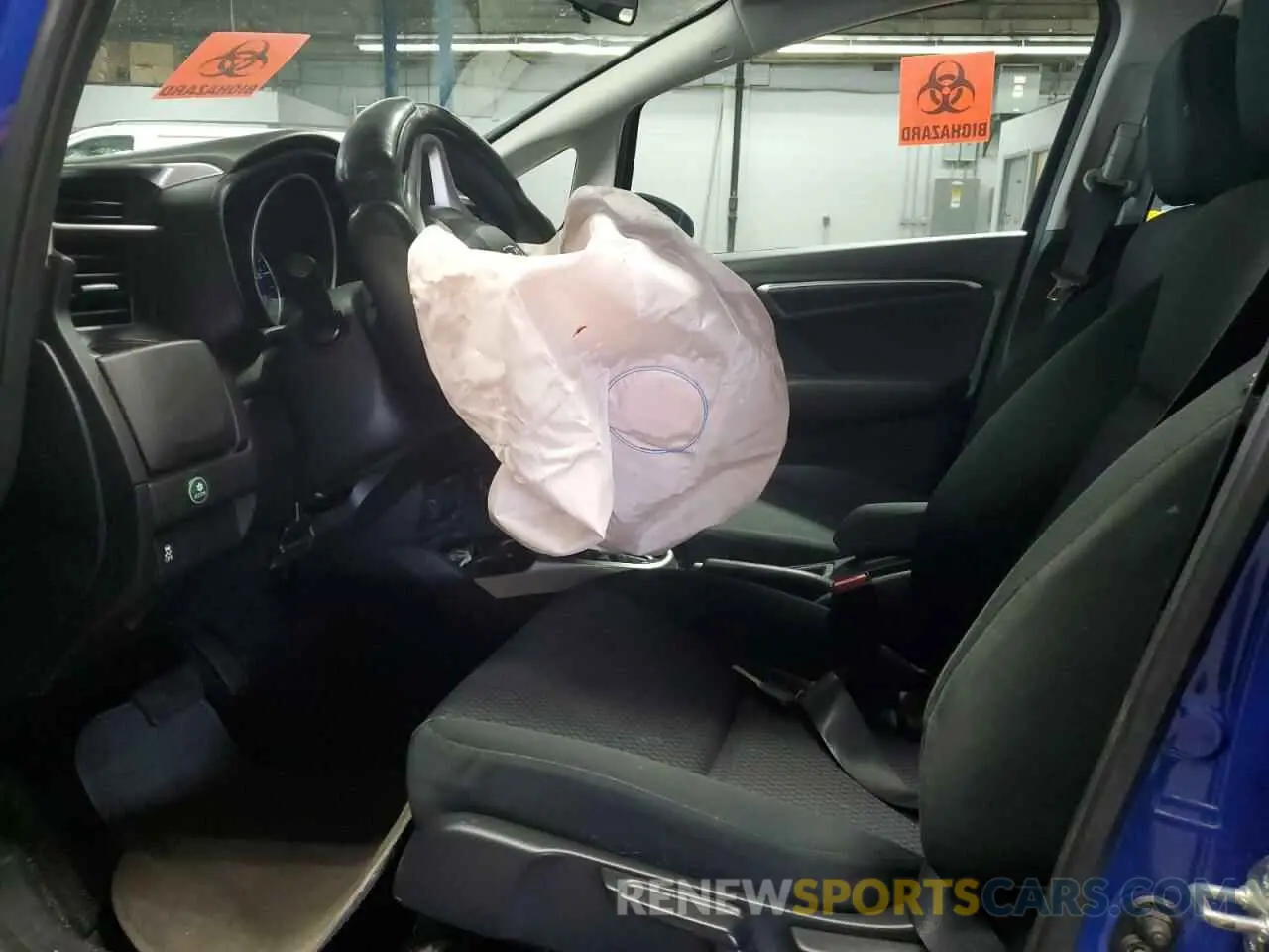 7 fotografías del automóvil dañado 3HGGK5H46KM746161 HONDA FIT 2019