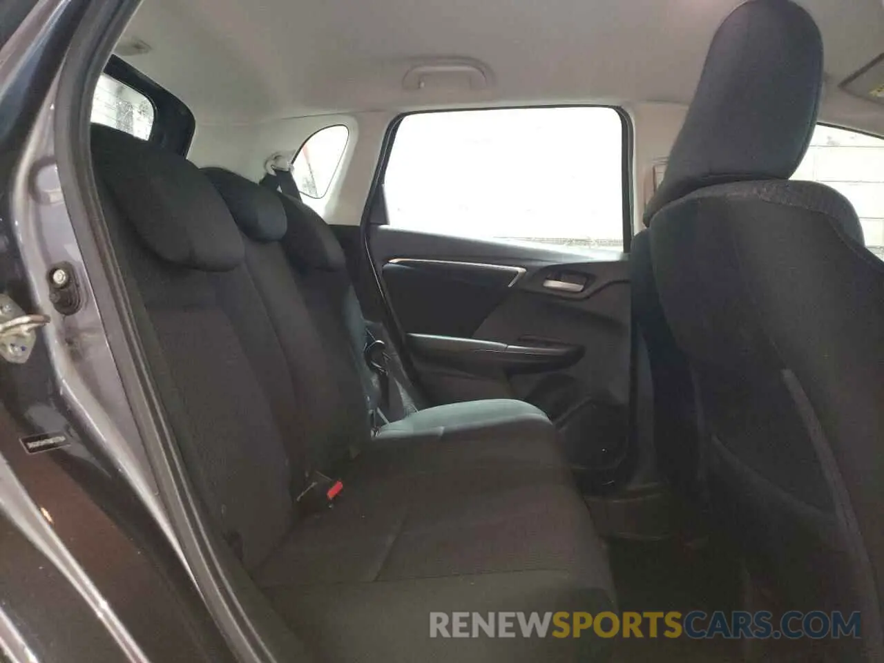 10 fotografías del automóvil dañado 3HGGK5H47KM727764 HONDA FIT 2019