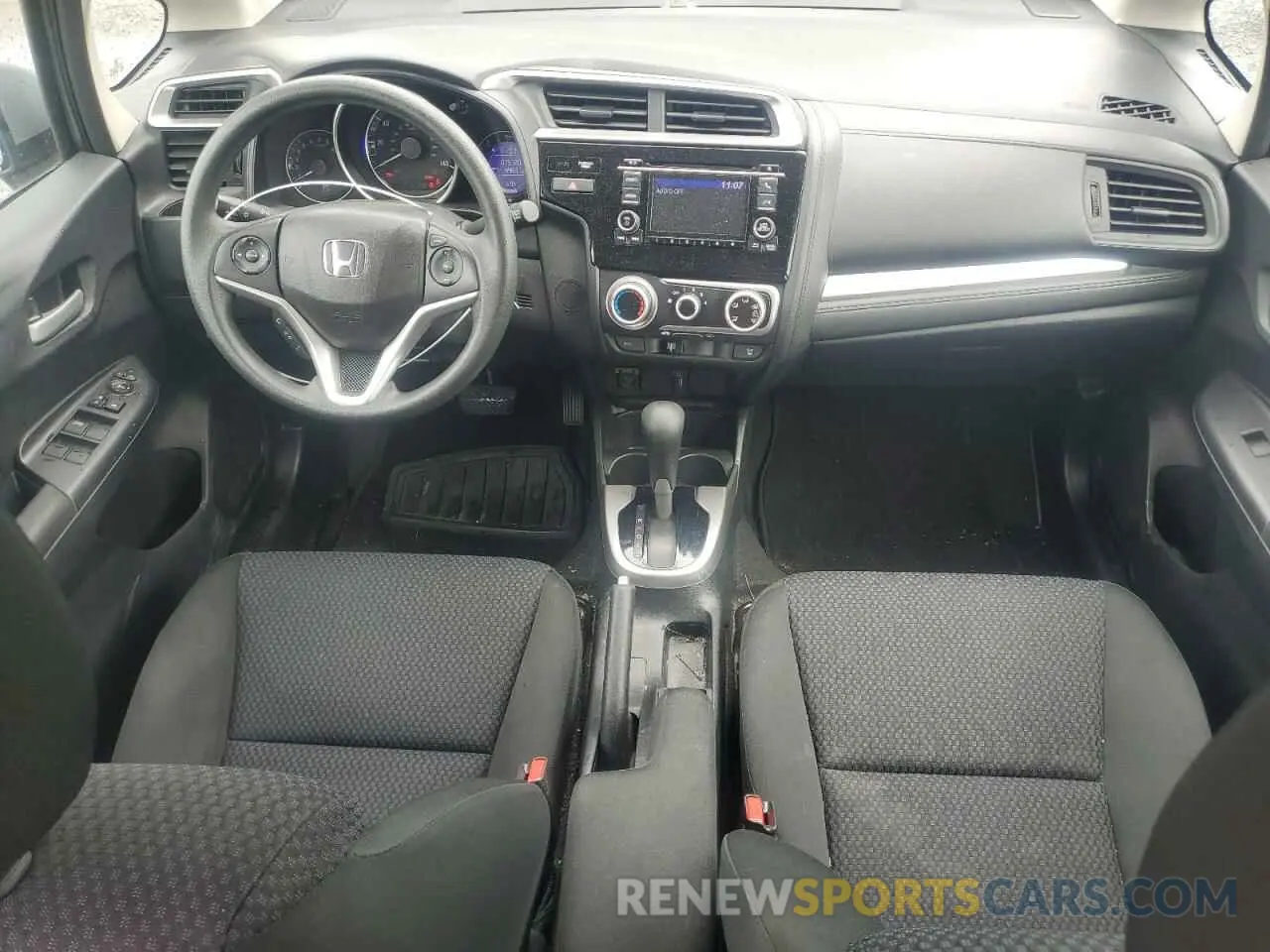 8 fotografías del automóvil dañado 3HGGK5H47KM731698 HONDA FIT 2019