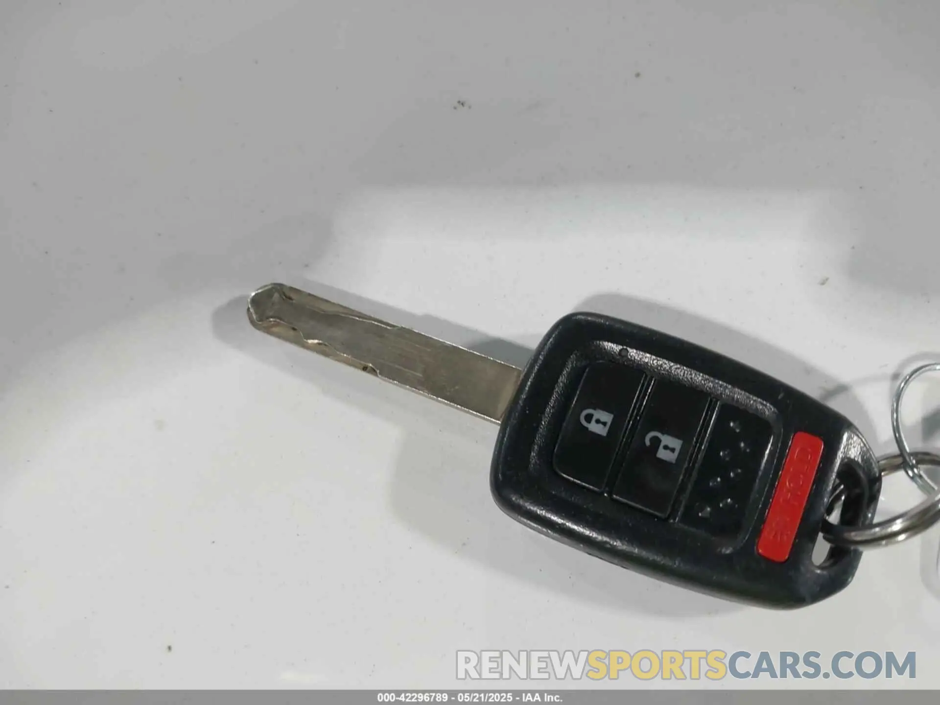 11 fotografías del automóvil dañado 3HGGK5H47KM736786 HONDA FIT 2019
