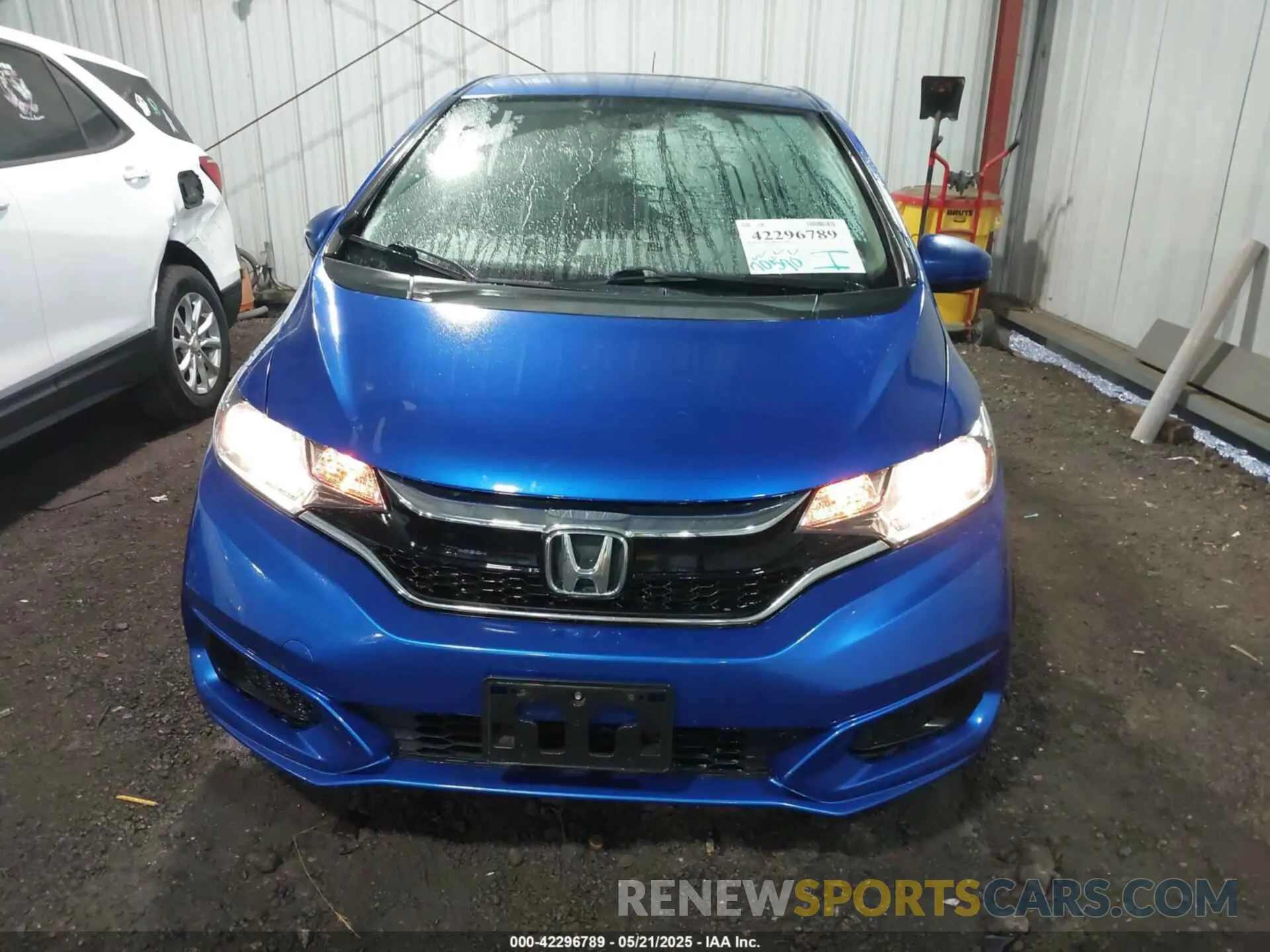 12 fotografías del automóvil dañado 3HGGK5H47KM736786 HONDA FIT 2019