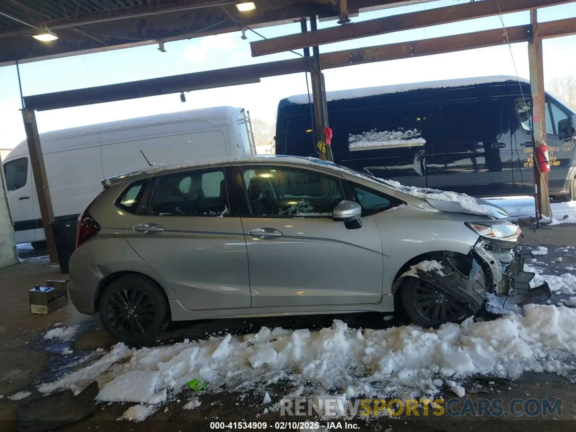 14 fotografías del automóvil dañado 3HGGK5H62KM741279 HONDA FIT 2019