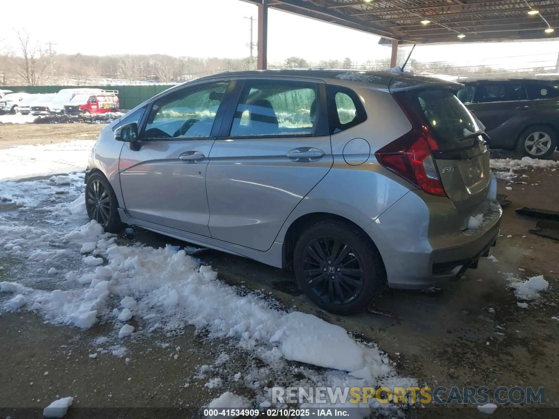 3 fotografías del automóvil dañado 3HGGK5H62KM741279 HONDA FIT 2019