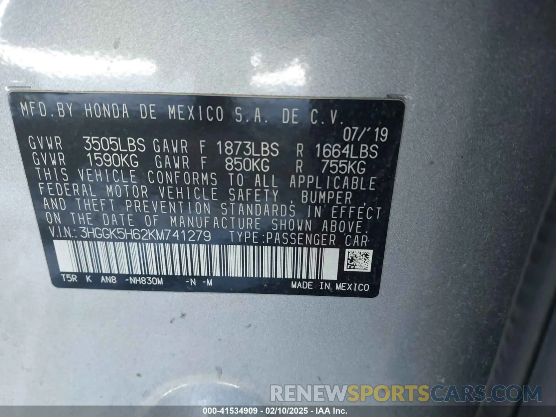 9 fotografías del automóvil dañado 3HGGK5H62KM741279 HONDA FIT 2019