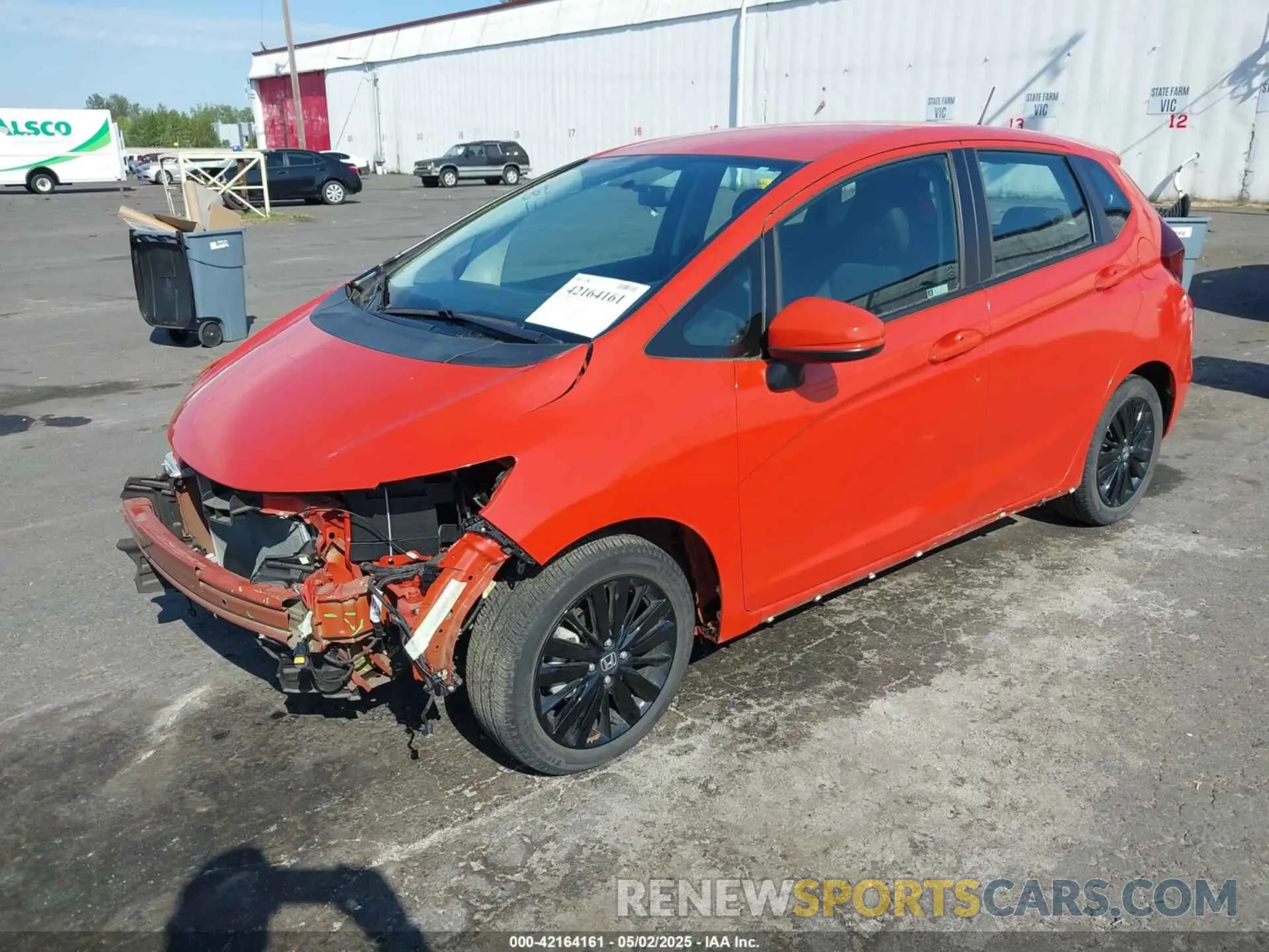 2 fotografías del automóvil dañado 3HGGK5H64KM717632 HONDA FIT 2019