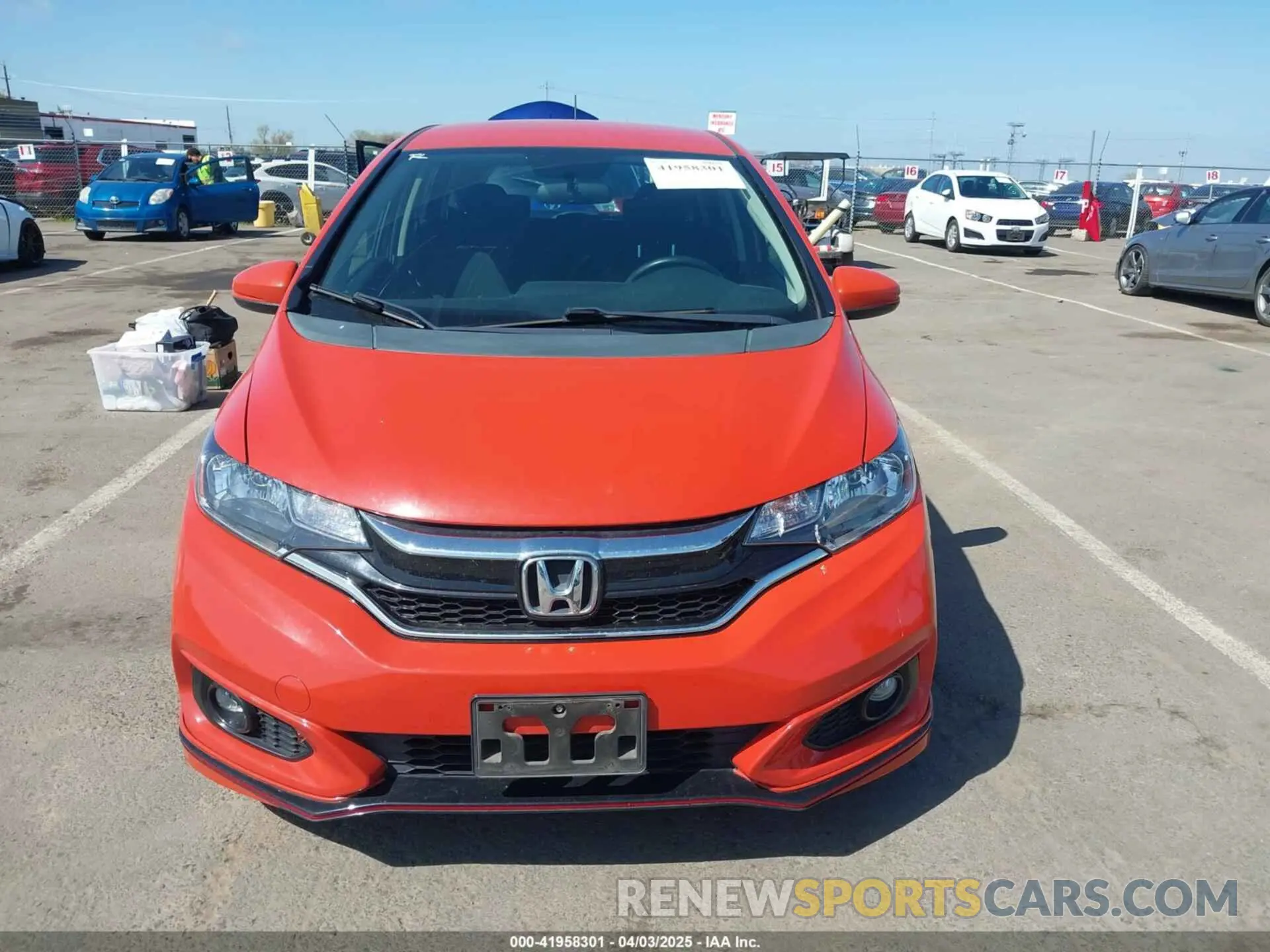 12 fotografías del automóvil dañado 3HGGK5H64KM725228 HONDA FIT 2019
