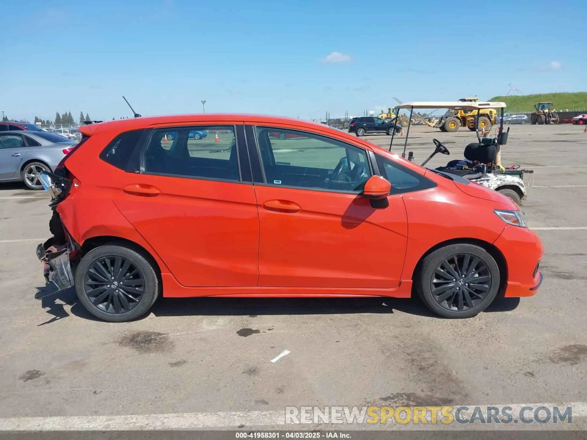 13 fotografías del automóvil dañado 3HGGK5H64KM725228 HONDA FIT 2019